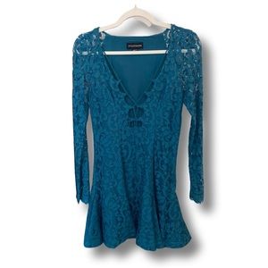 Stylestalker, Mini, teal, low cut dress.